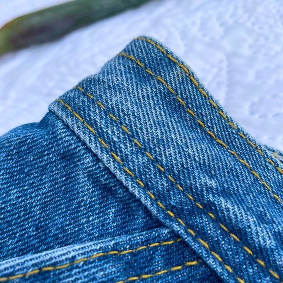 Cute Jean Skirt Perfect With Every Outfit! - Picture 3 of 5